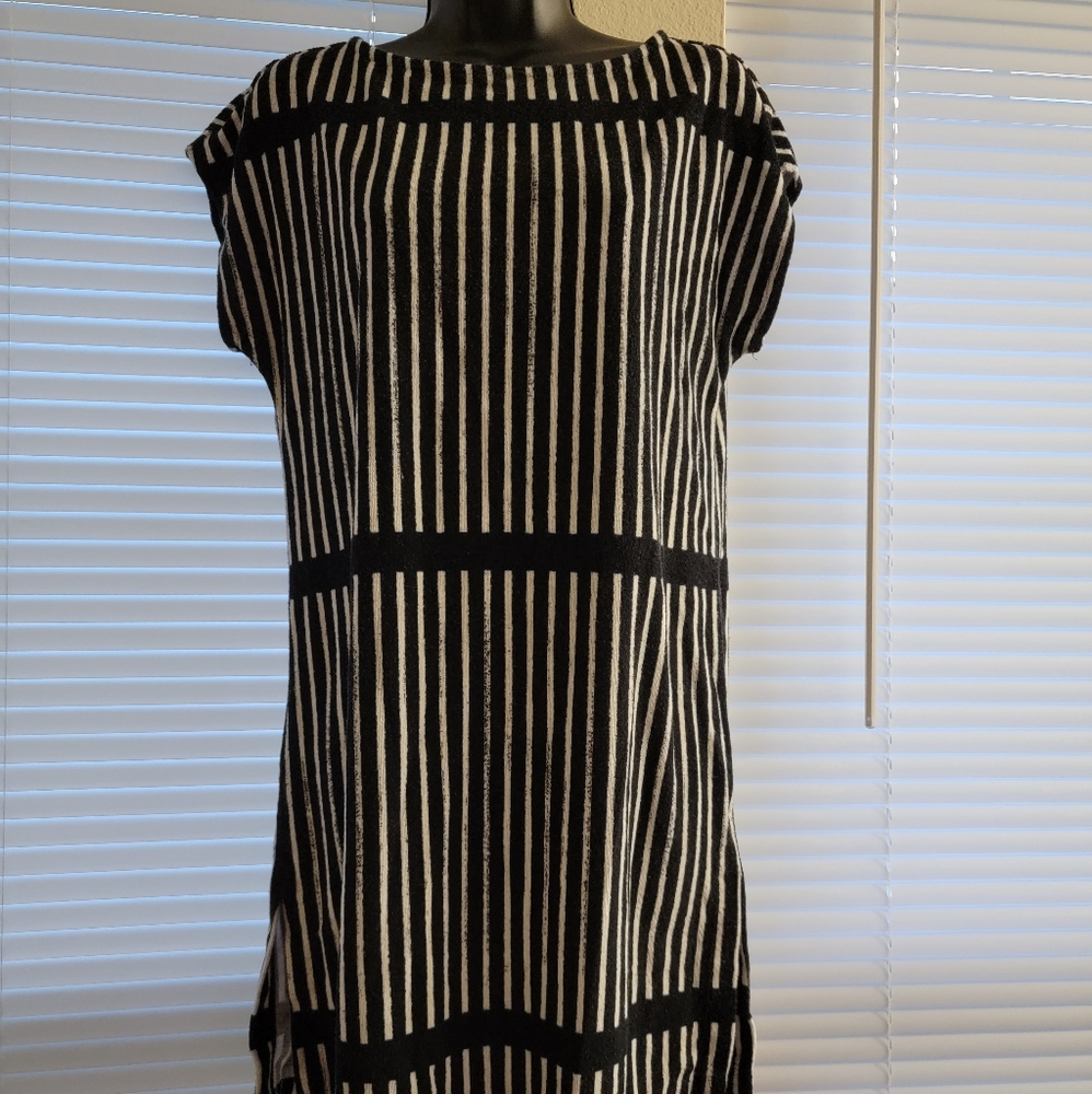 Short dress